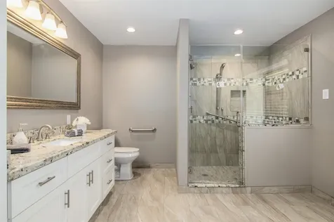2904 Frostwood Circle Dickinson TX 77539