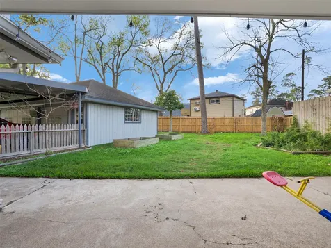 2904 Frostwood Circle Dickinson TX 77539