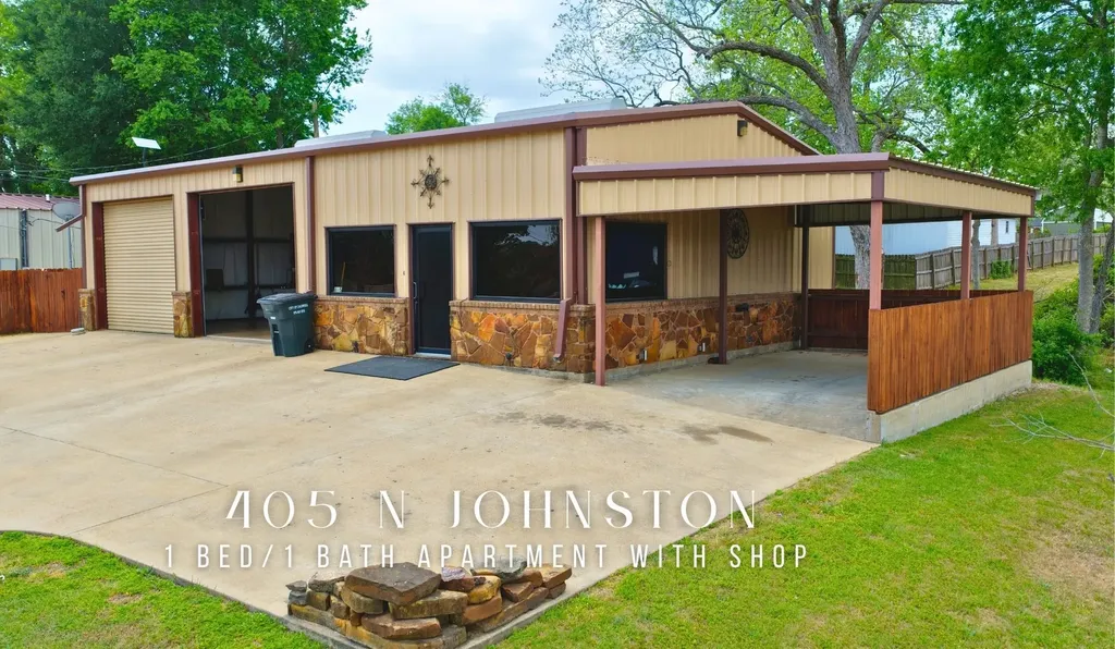 405 N Johnston Street Caldwell TX 77836