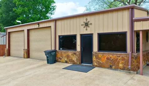405 N Johnston Street Caldwell TX 77836