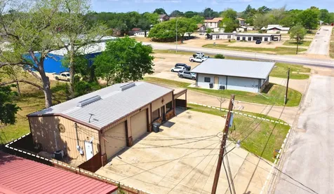 405 N Johnston Street Caldwell TX 77836