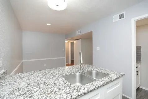 2100 Wilcrest Drive 127 Houston TX 77042
