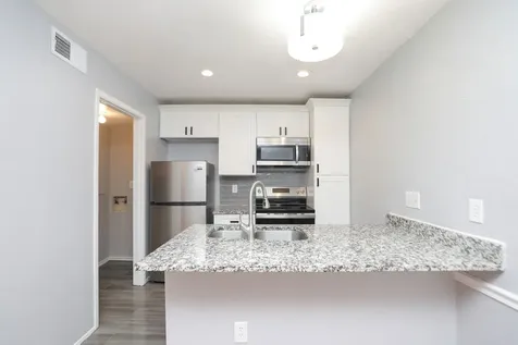 2100 Wilcrest Drive 127 Houston TX 77042