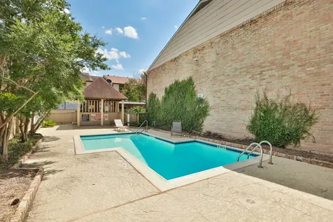 2100 Wilcrest Drive 127 Houston TX 77042