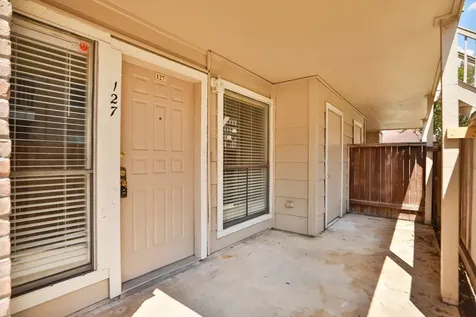 2100 Wilcrest Drive 127 Houston TX 77042
