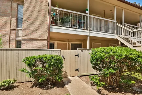 2100 Wilcrest Drive 127 Houston TX 77042