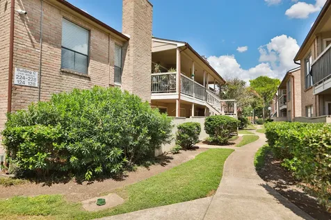 2100 Wilcrest Drive 127 Houston TX 77042