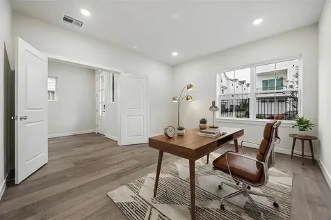 6330 Paddington Bend Drive Houston TX 77008