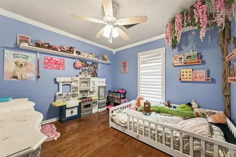805 Camelot Lane Friendswood TX 77546