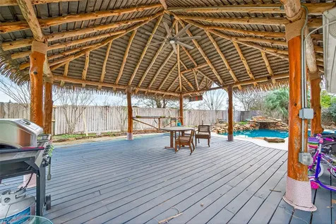 805 Camelot Lane Friendswood TX 77546