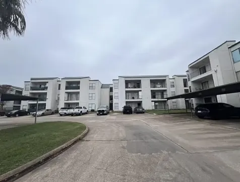 2830 S Bartell Drive 27 Houston TX 77054