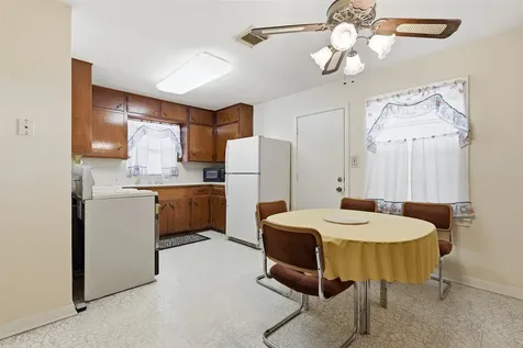 5707 Waltrip Street Houston TX 77087