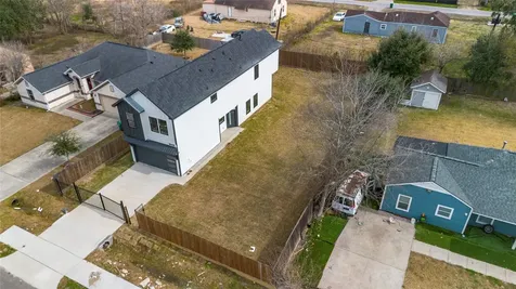 1113 Danube Street Houston TX 77051