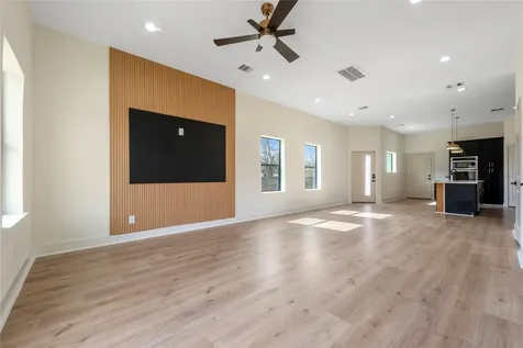 1113 Danube Street Houston TX 77051