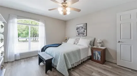 621 Hillcrest Drive Huntsville TX 77340