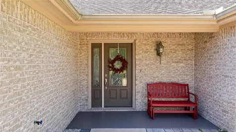 621 Hillcrest Drive Huntsville TX 77340
