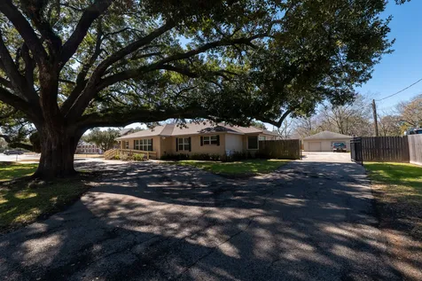 1921 East Avenue Katy TX 77493