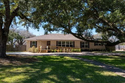 1921 East Avenue Katy TX 77493