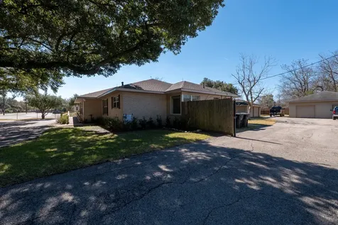 1921 East Avenue Katy TX 77493