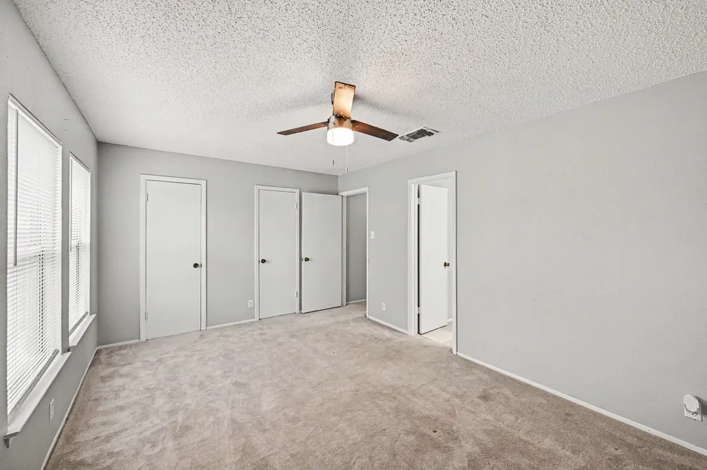 8404 Forest Ridge Drive San Antonio TX 78239