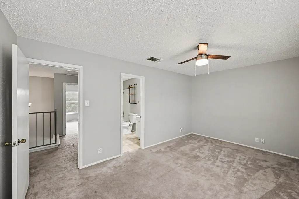 8404 Forest Ridge Drive San Antonio TX 78239