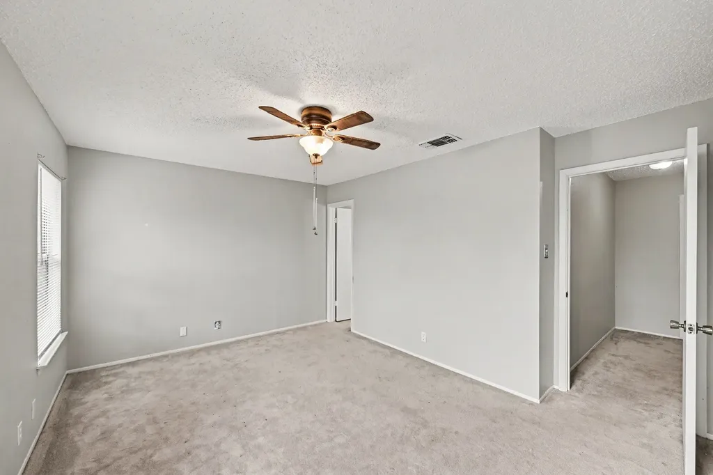 8404 Forest Ridge Drive San Antonio TX 78239