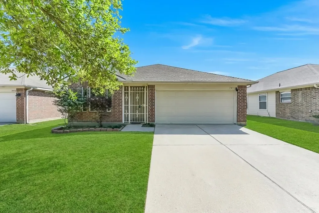 7450 Ida Wells Forest Drive Houston TX 77016