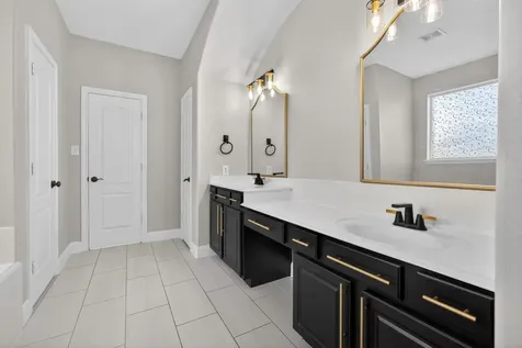 6272 N Fawnlake Drive Katy TX 77493