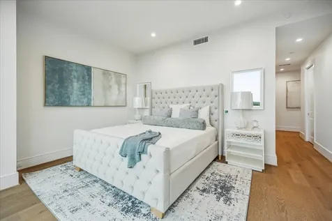 5656 San Felipe Street 506 Houston TX 77056
