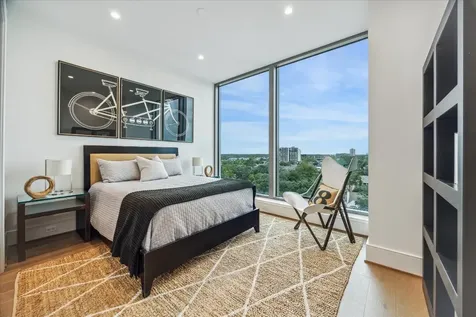 5656 San Felipe Street 506 Houston TX 77056