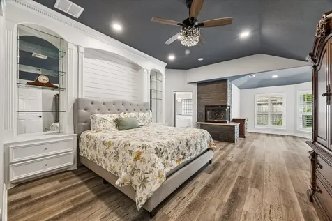 2313 Augusta Drive Pearland TX 77581