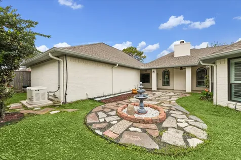 2313 Augusta Drive Pearland TX 77581