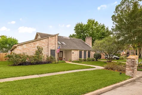16513 Cornwall Street Jersey Village TX 77040