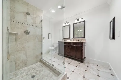 6434 Burgoyne Road 109 Houston TX 77057