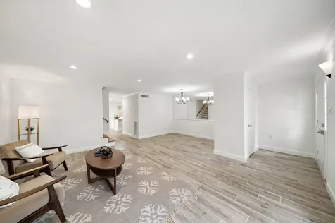 6434 Burgoyne Road 109 Houston TX 77057