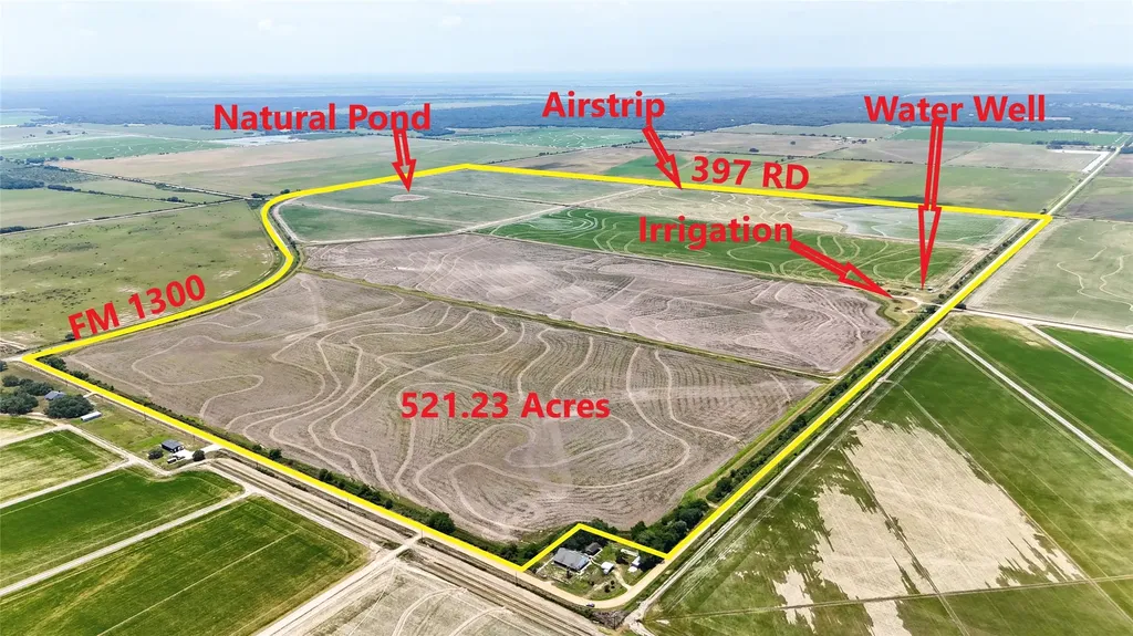 1113 County Road 395 Louise TX 77455