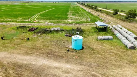 1113 County Road 395 Louise TX 77455
