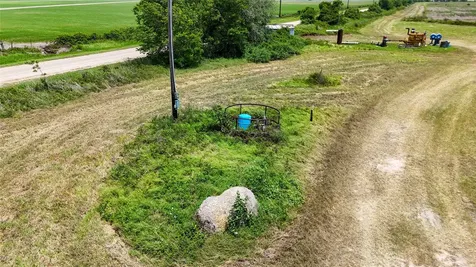 1113 County Road 395 Louise TX 77455