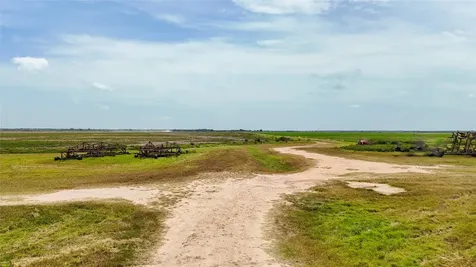 1113 County Road 395 Louise TX 77455