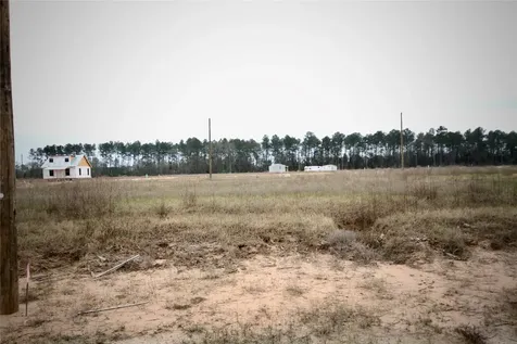 304 304 Road 5914-10 Cleveland TX 77327