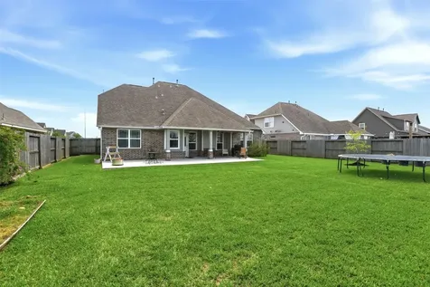 11915 Champions Gate Drive Mont Belvieu TX 77535