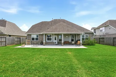 11915 Champions Gate Drive Mont Belvieu TX 77535