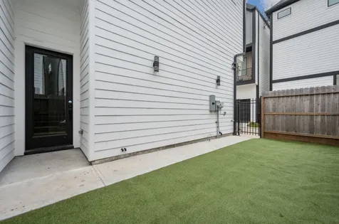 2809 Anita Street Houston TX 77004