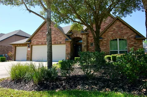 179 Hearthshire Circle The Woodlands TX 77354