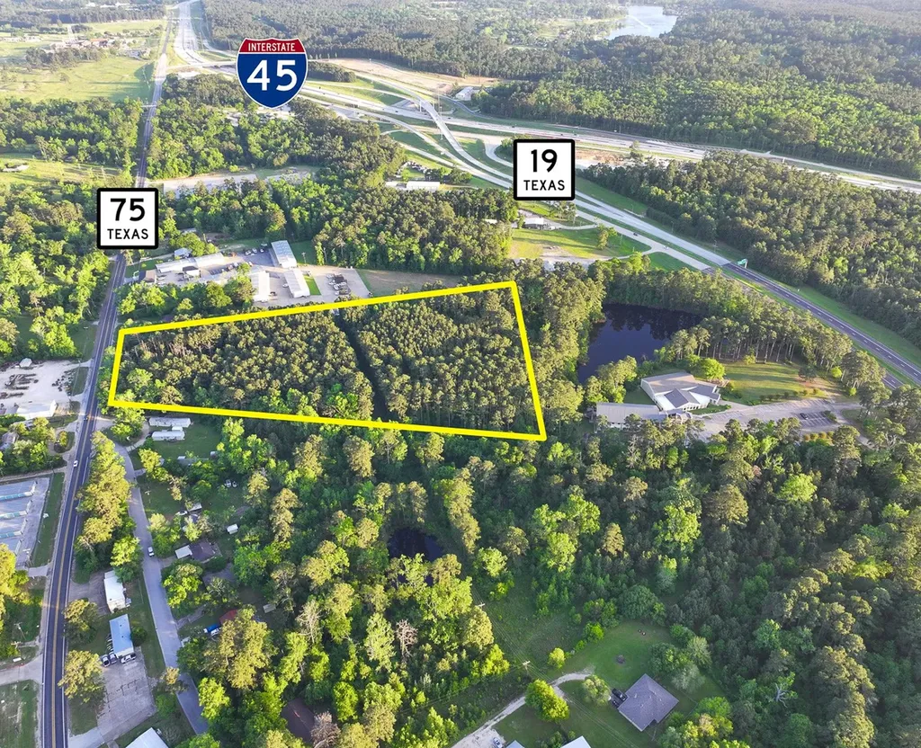0 Sh 75 South Huntsville TX 77340