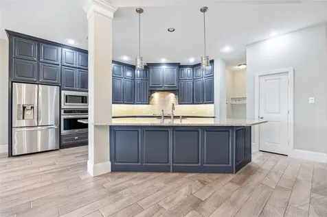 5121 Allen Cay Drive Texas City TX 77590