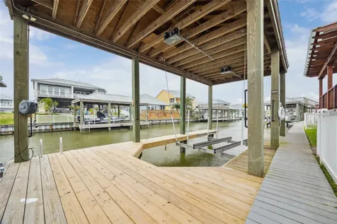 5121 Allen Cay Drive Texas City TX 77590