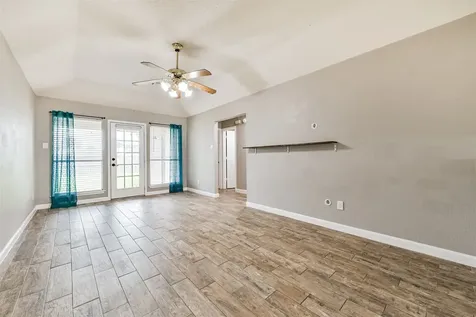 2436 Caroline Street Dickinson TX 77539