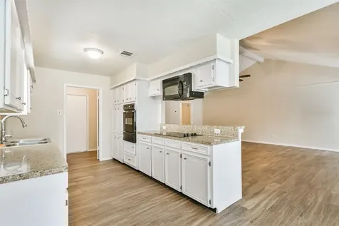2230 E Clare Street Deer Park TX 77536