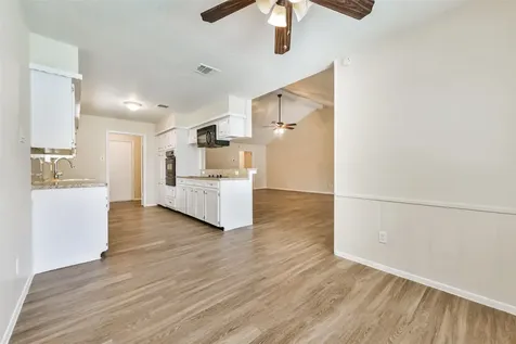 2230 E Clare Street Deer Park TX 77536